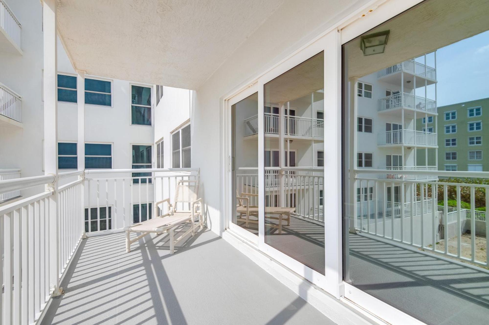 Walk To Shore Satellite Beach Condo With Ocean View Ngoại thất bức ảnh