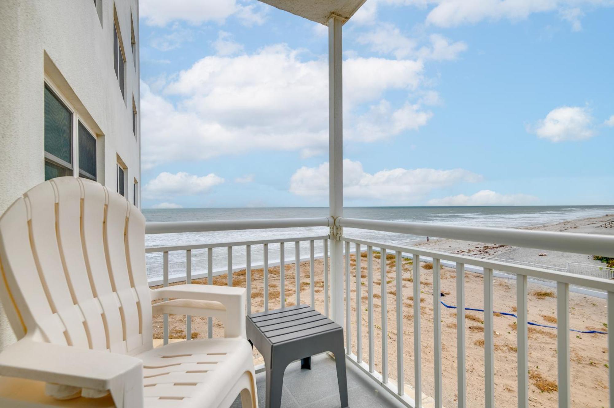 Walk To Shore Satellite Beach Condo With Ocean View Ngoại thất bức ảnh